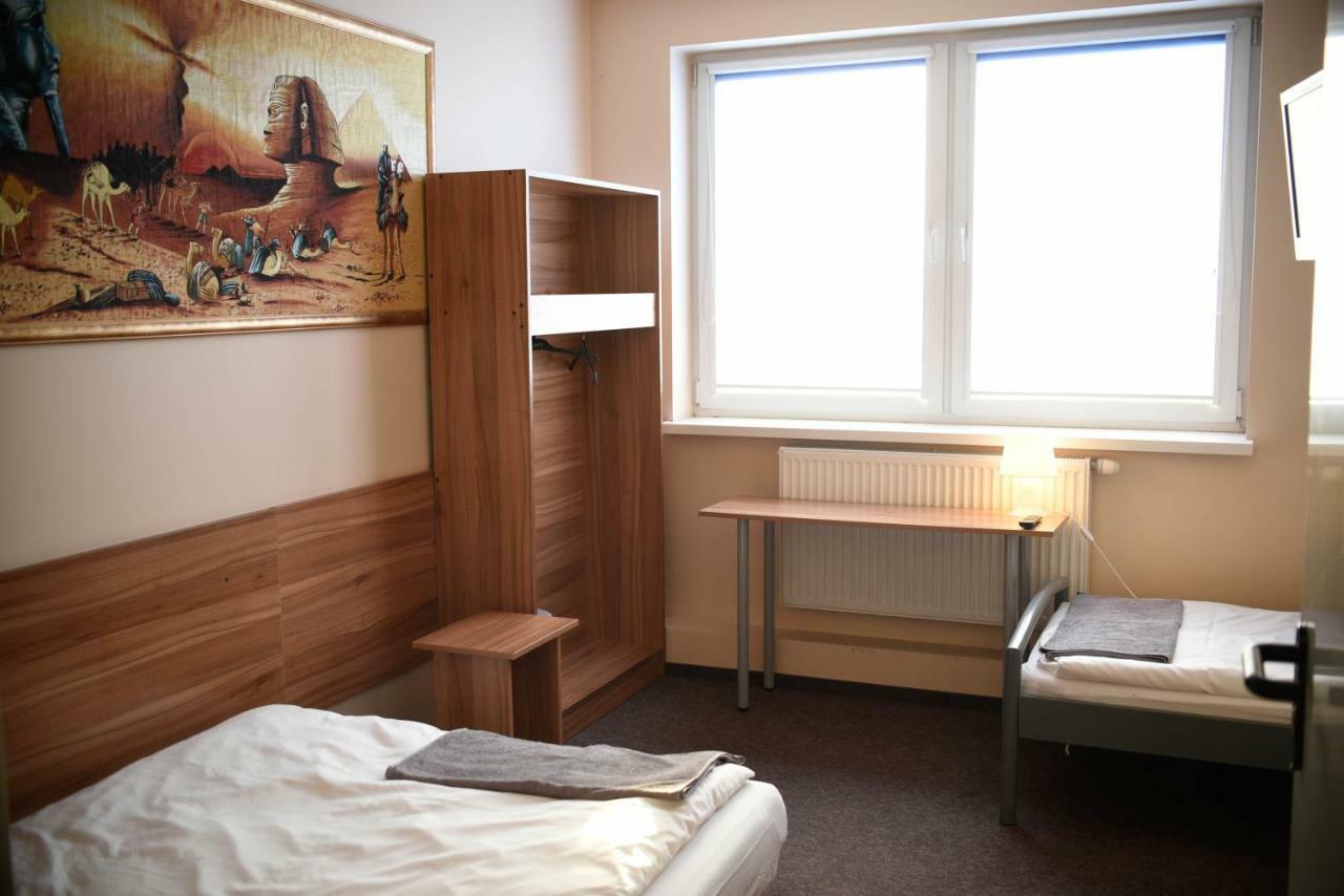 Kolumny 217- Tanie Noclegi Pracownicze, Parking Bezplatny Lodž Exteriér fotografie